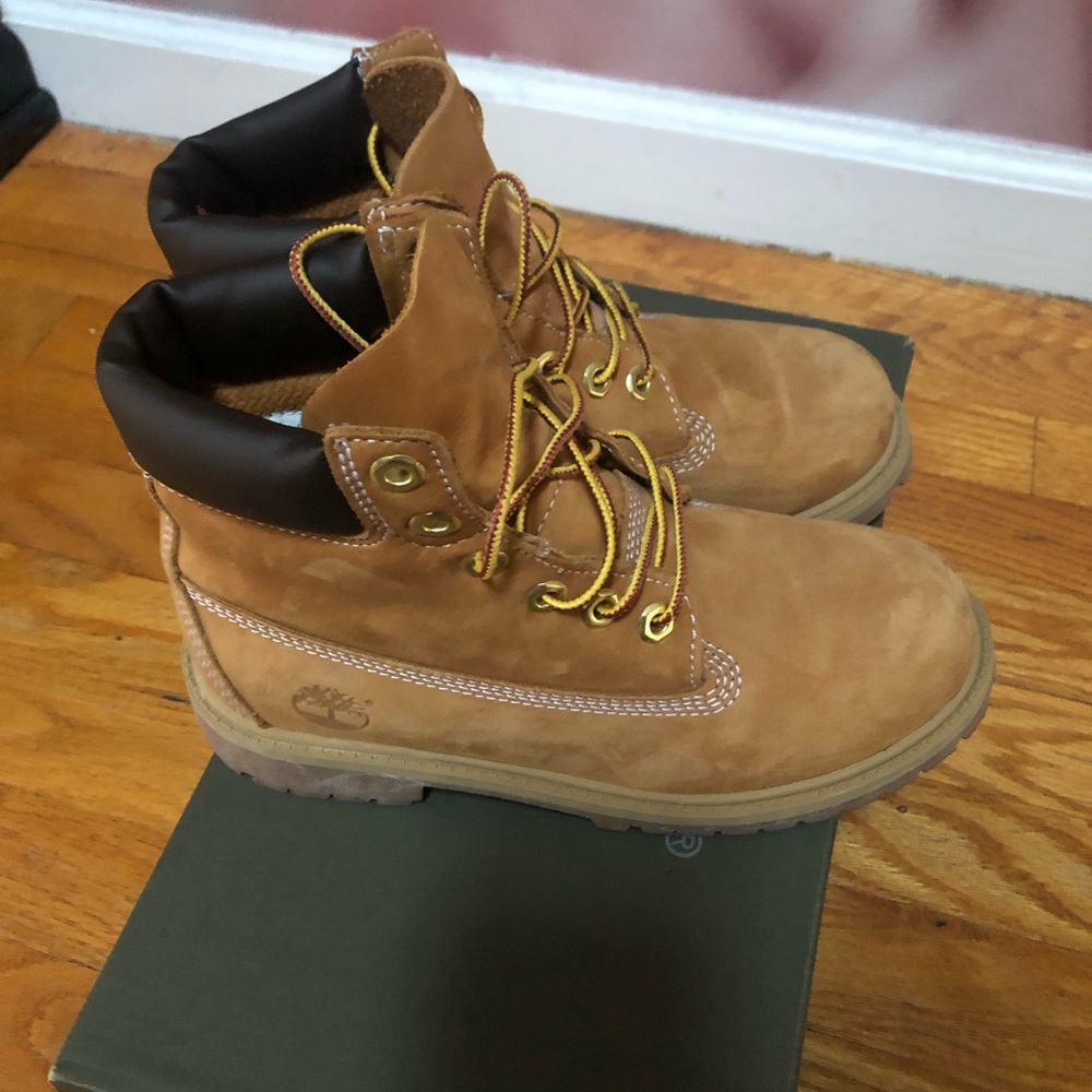 Kids Timberland boots size 3.5y